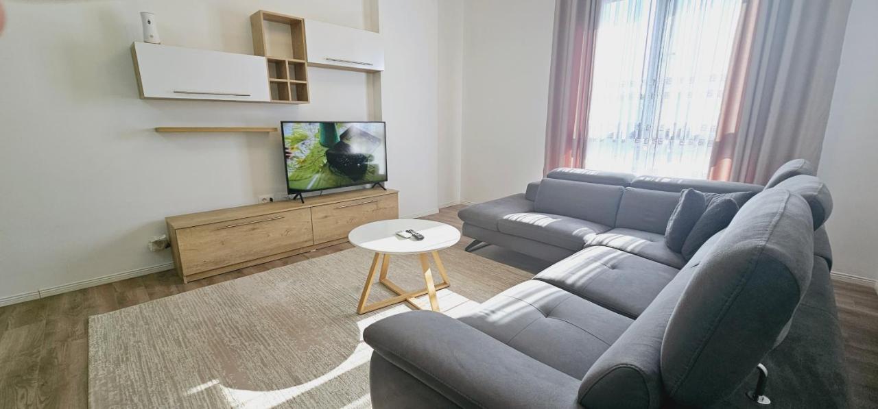 Myhouse At 21 Dhjetori Apartment Tiranë Ngoại thất bức ảnh