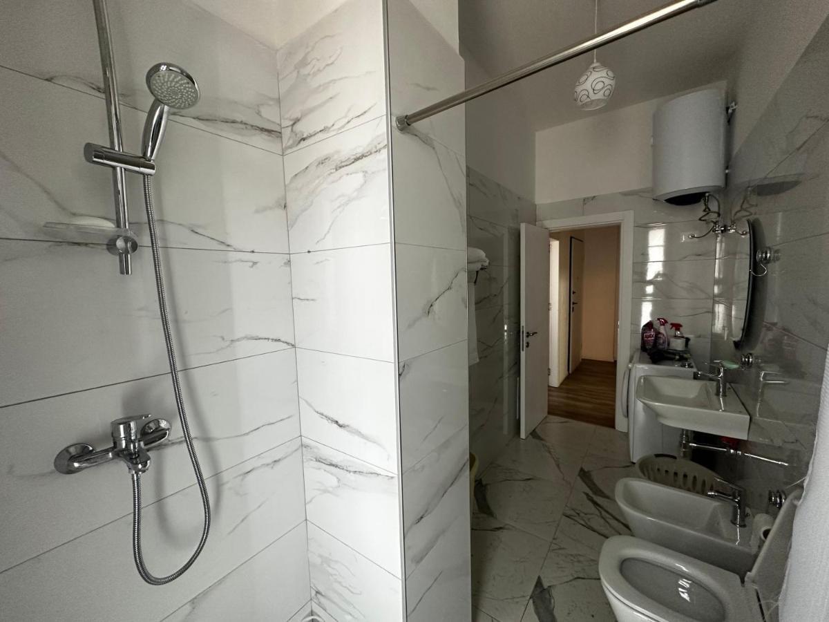 Myhouse At 21 Dhjetori Apartment Tiranë Ngoại thất bức ảnh